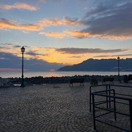 Borgo Marinaro Suite Salerno Dış mekan fotoğraf