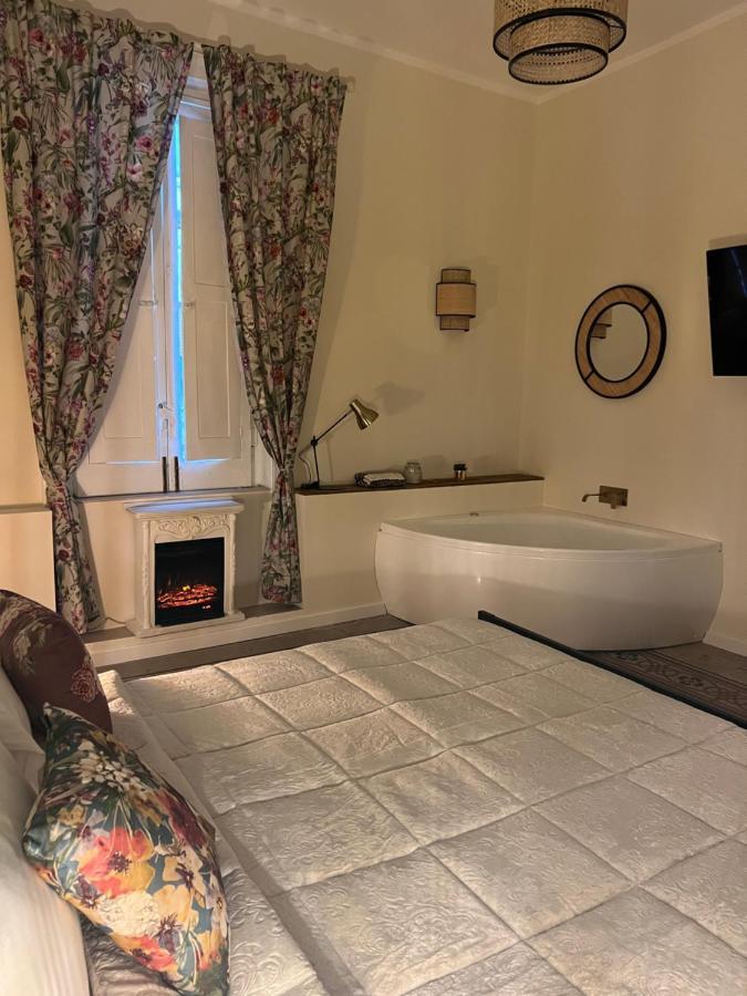 Borgo Marinaro Suite Salerno Dış mekan fotoğraf