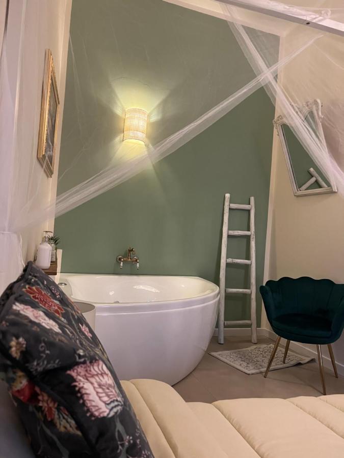 Borgo Marinaro Suite Salerno Dış mekan fotoğraf